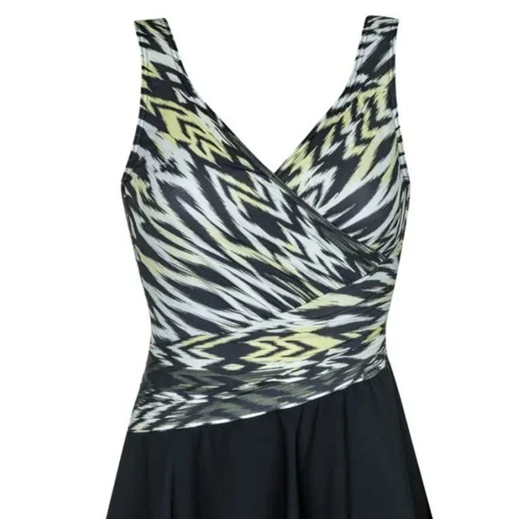 ‼️SALE ‼️ NWT Sunflair One Piece Swimsuit with Skirt